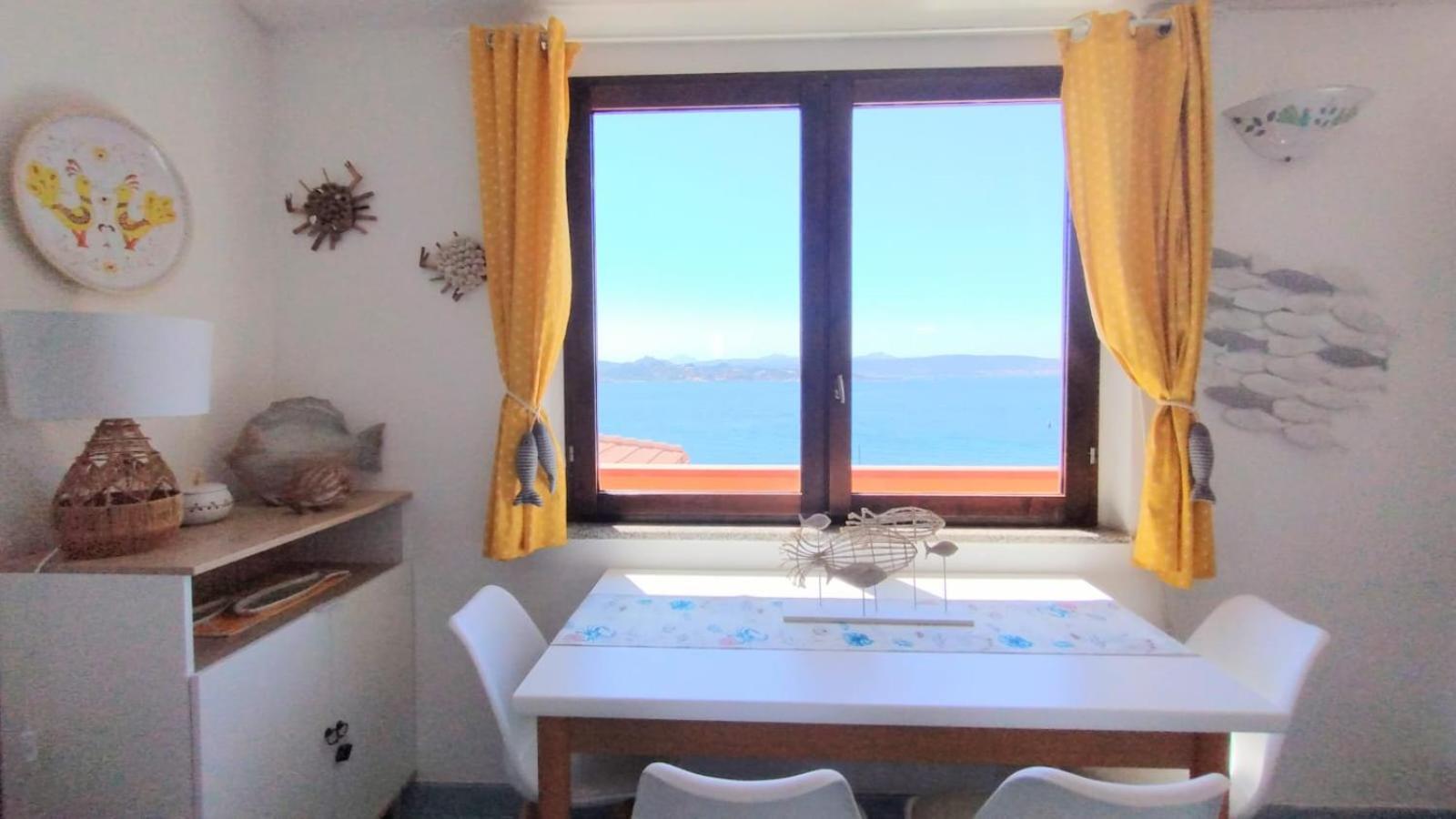 Appartamentino Panoramico...Con Finestra Sul Mare! La Maddalena  Ngoại thất bức ảnh